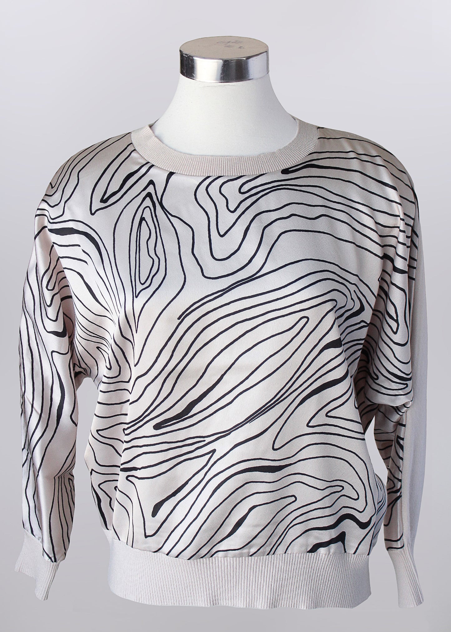 Abstract Pullover
