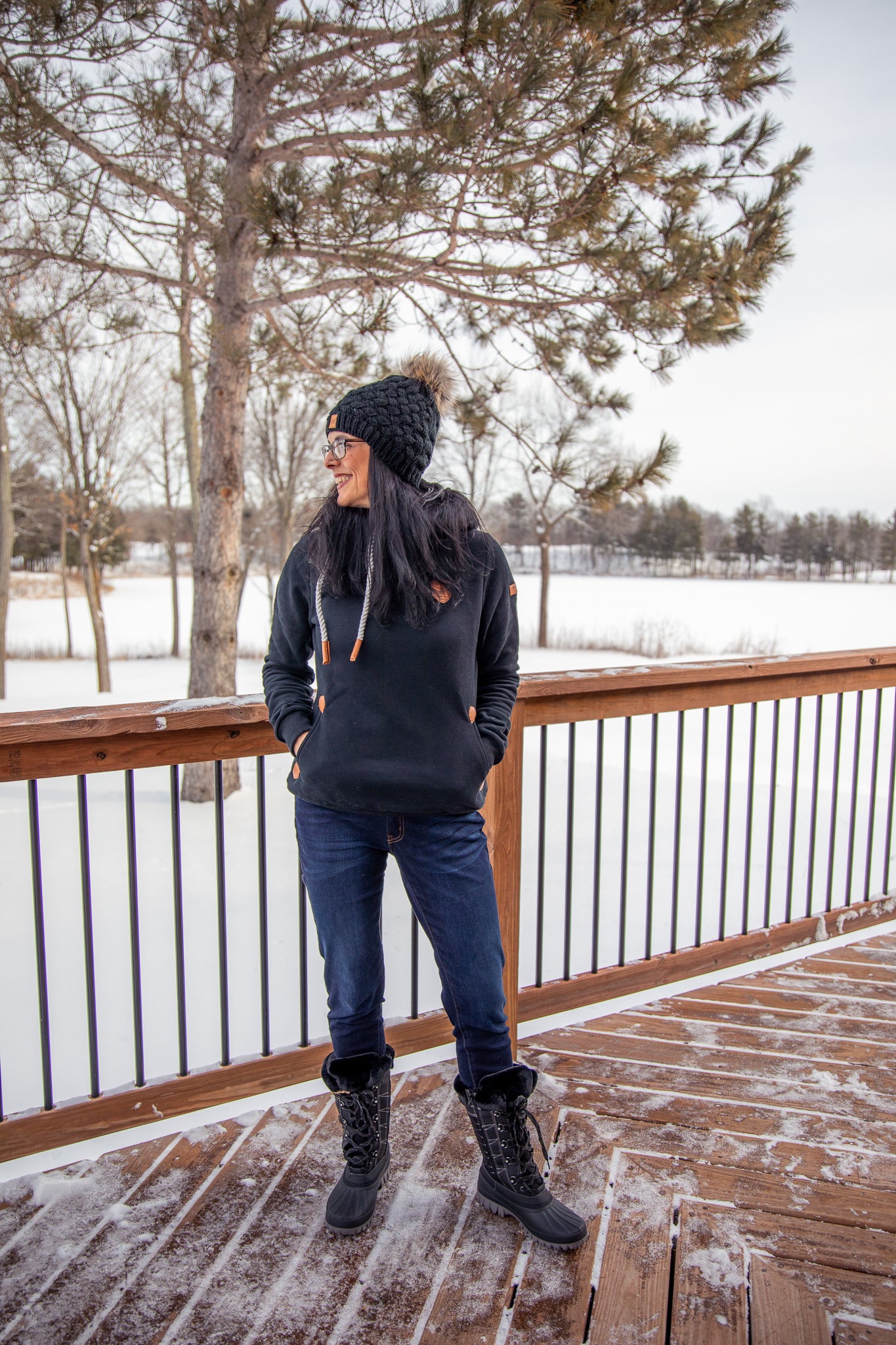 Artemis Black Hooded Sweatshirt