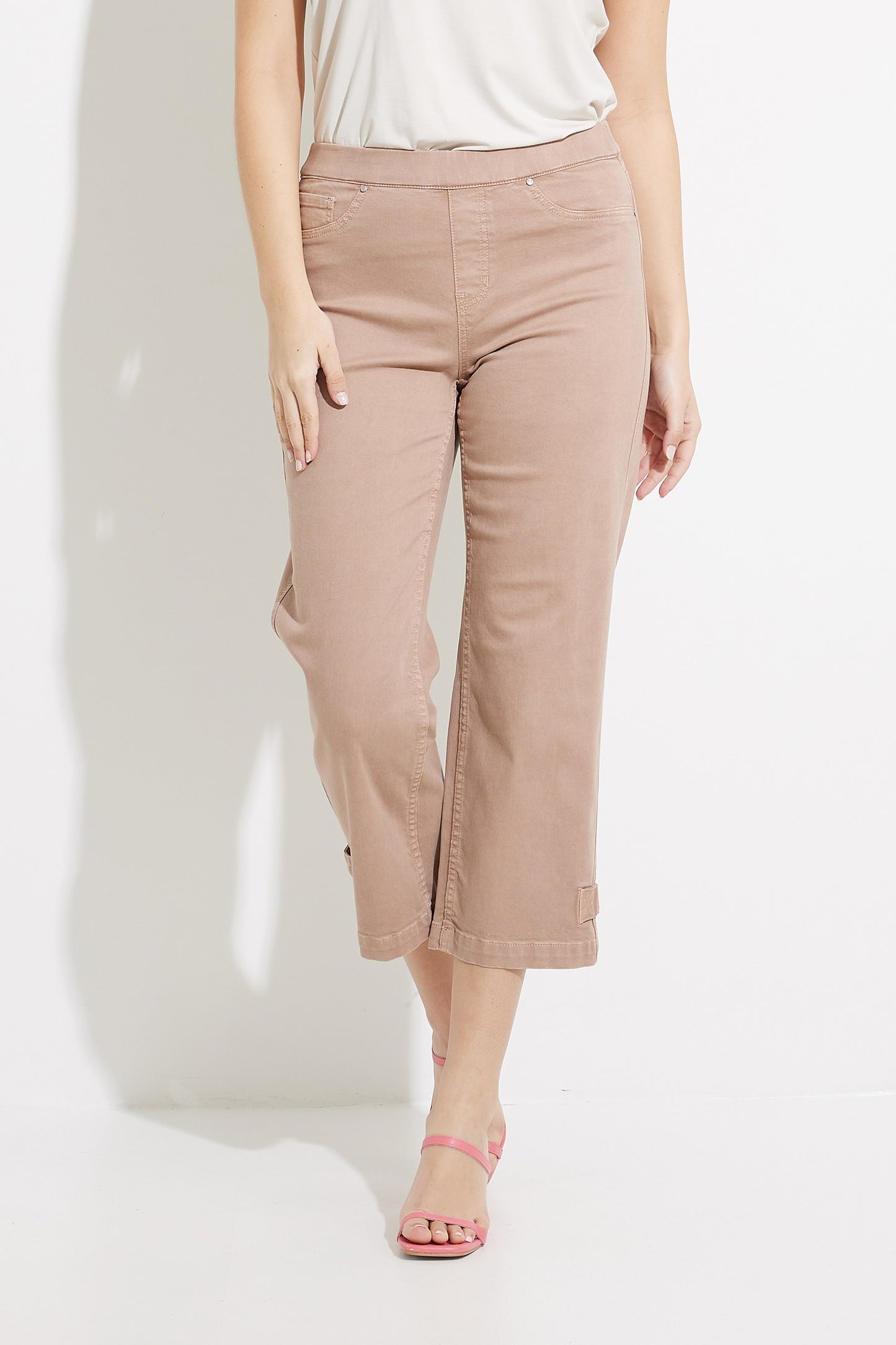Light Nougat Cropped Pull on Pants